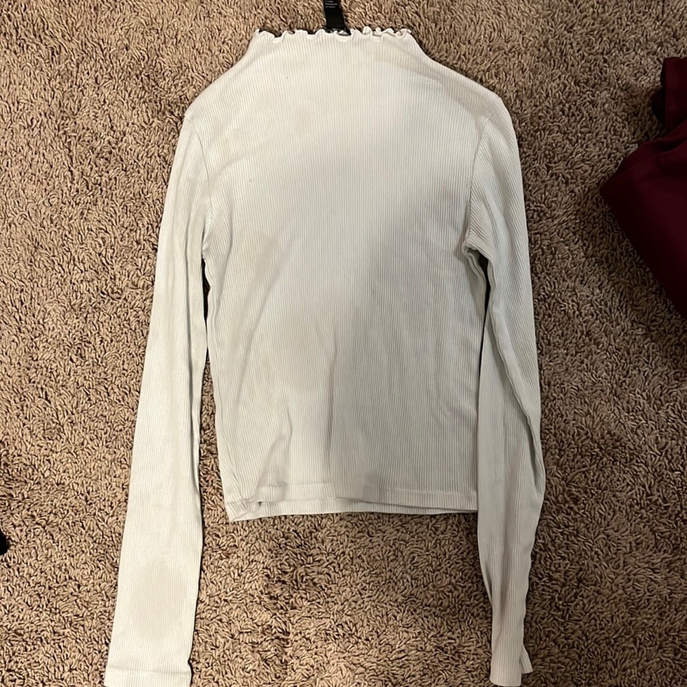 White mock ribbed longsleeve